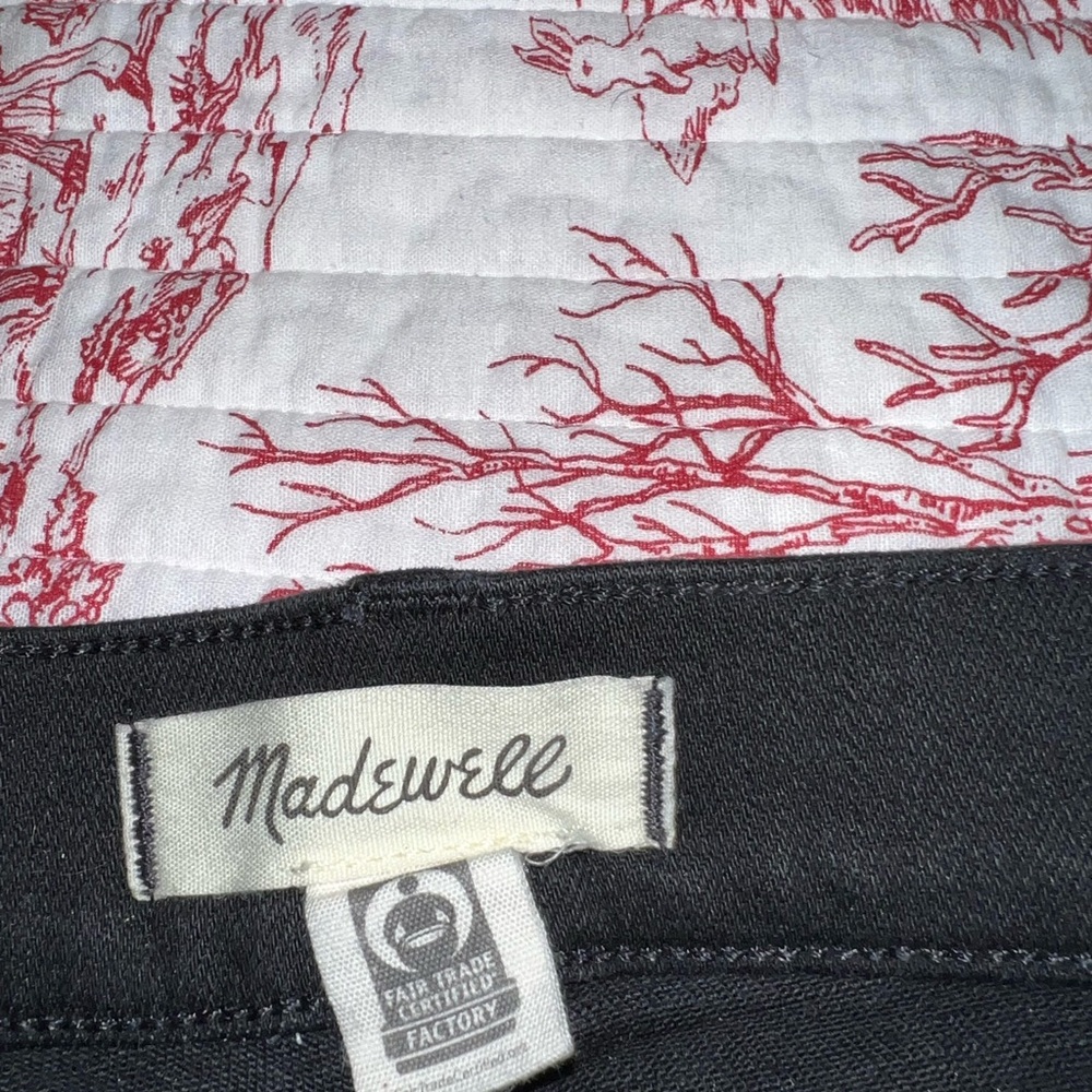 Madewell Women’s Mid Rise Kick Out Jeans Sz 27Tx29
